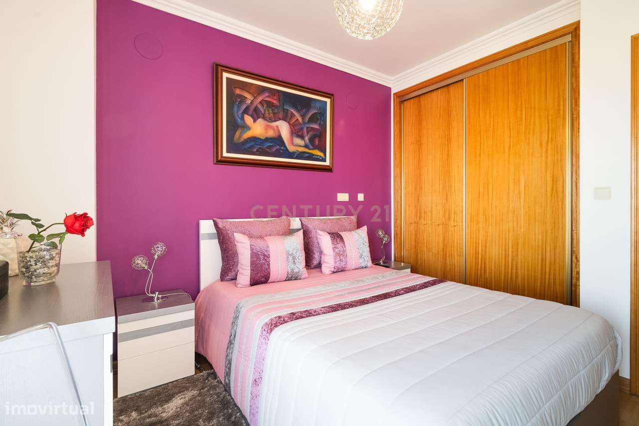 Apartamento T2 – Jardim da Radial, com 2 elevadores e arrecadação-9