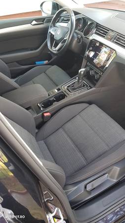 Volkswagen Passat Variant 2.0 TDI SCR DSG - 6