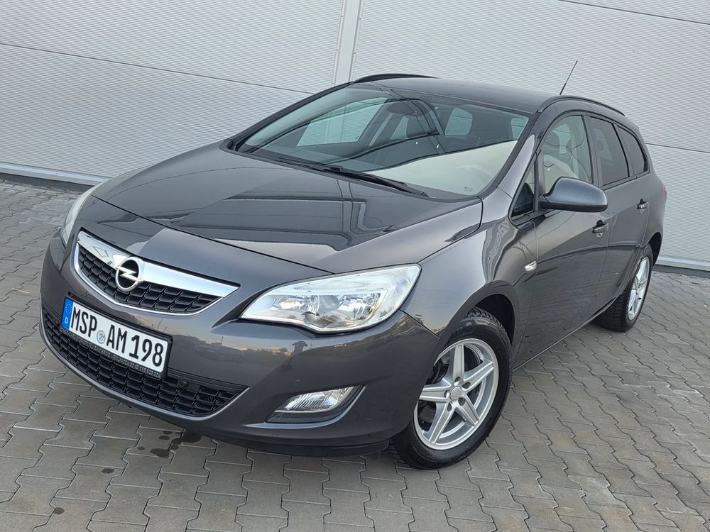 Opel Astra J (2009-2019) 1.7 CDTI DPF 150 Jahre 2011
