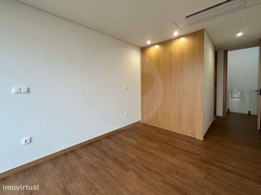 Moradia Nova T3 Junto à Praia em Aver-o-Mar na Póvoa de Varzim - Grande imagem: 5/33