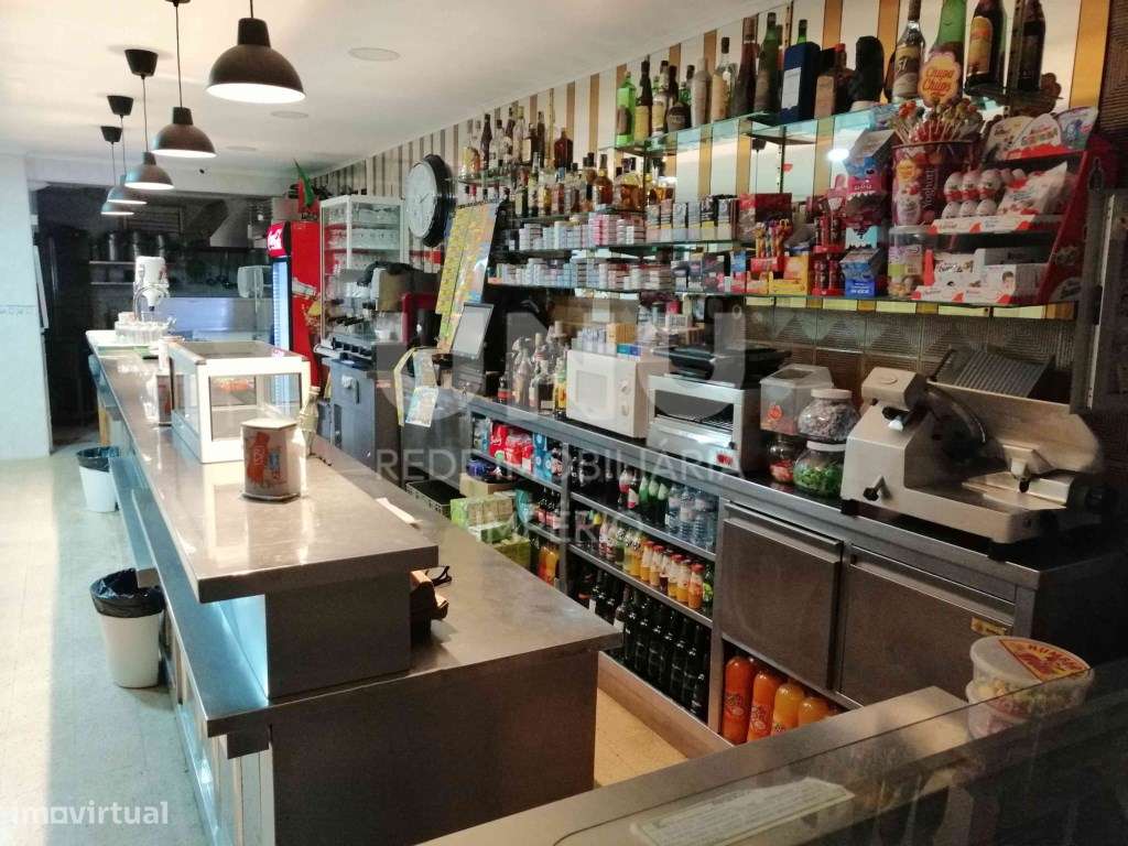 Restaurante totalmente equipado na Damaia de Cima-6