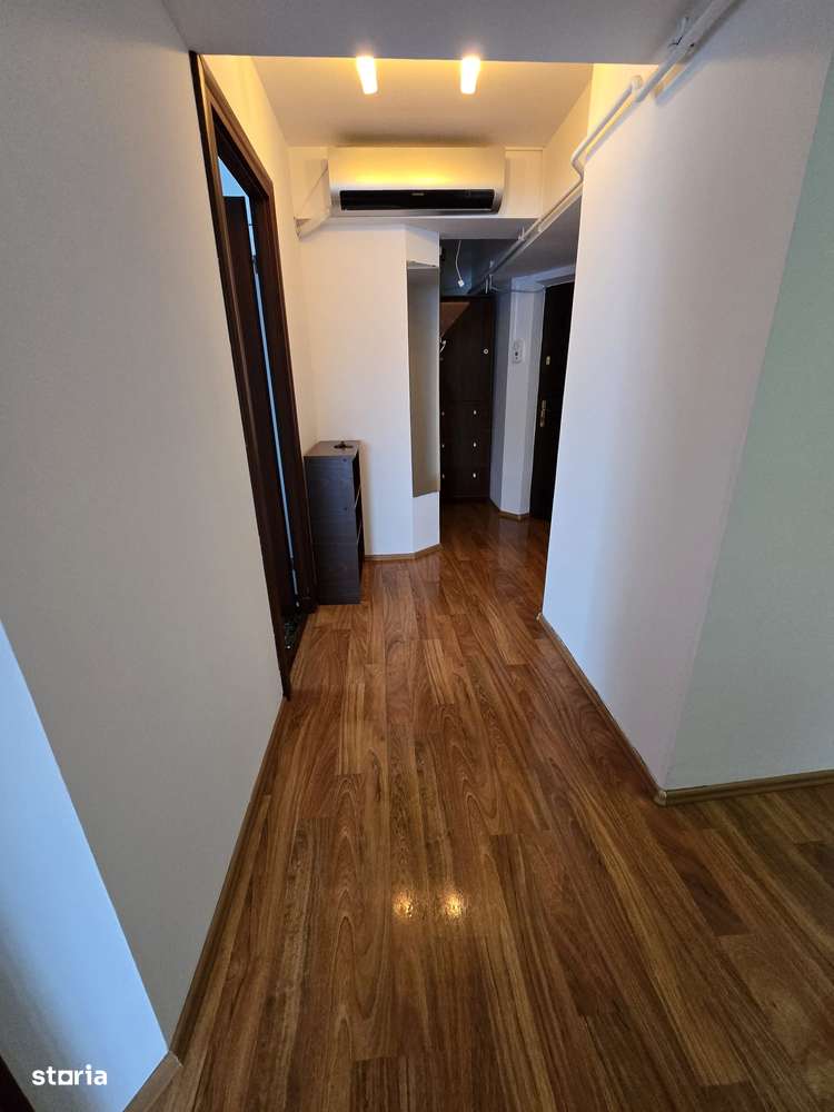 Apartament de vânzare - Imagine principală: 2/5