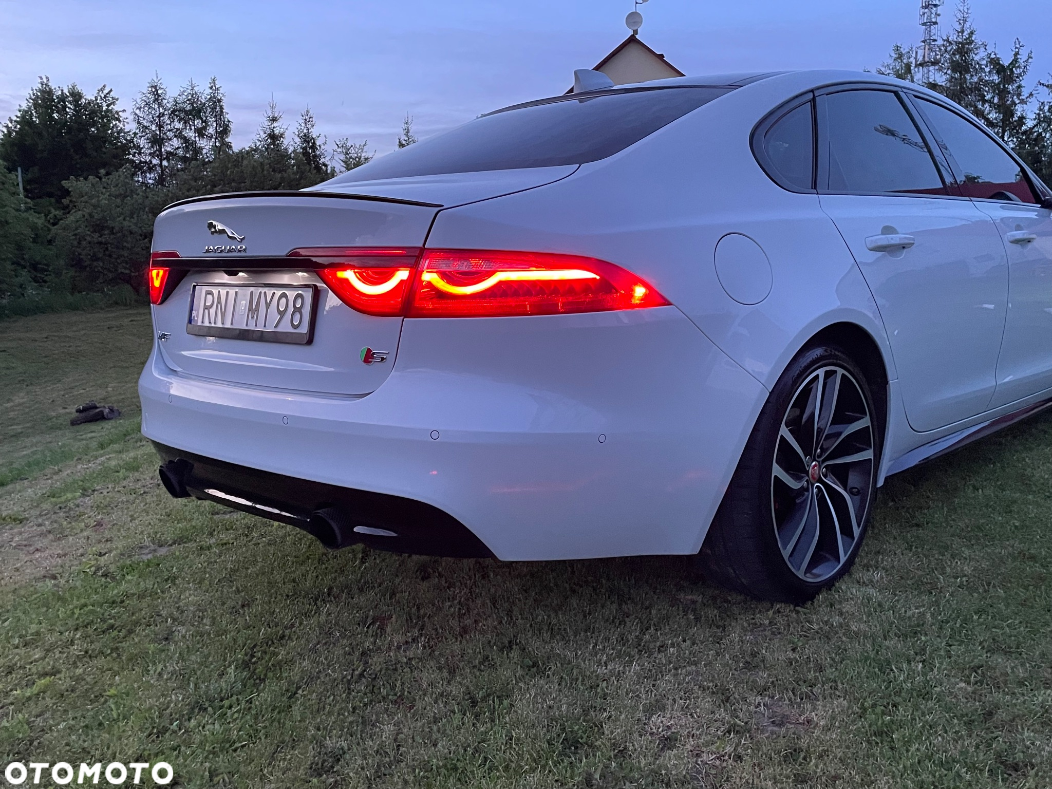 Jaguar XF 3.0 V6 S - 4