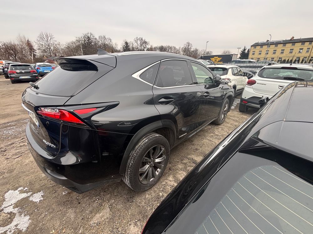 Lexus NX I (2014-2021) 300h E-FOUR F SPORT 2017