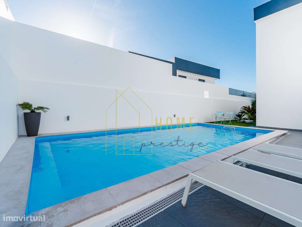 Moradia T4 na Urbanização Jardins de Santiago- Setúbal-15