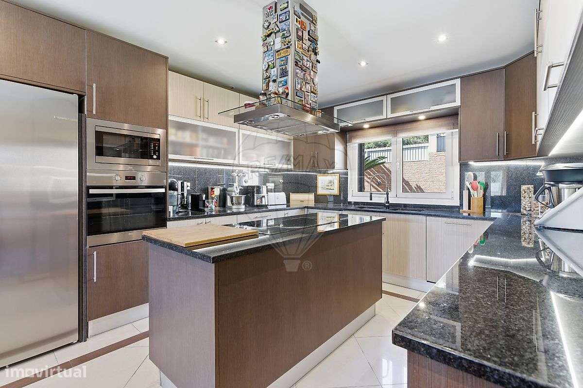 Moradia T4 para venda-24