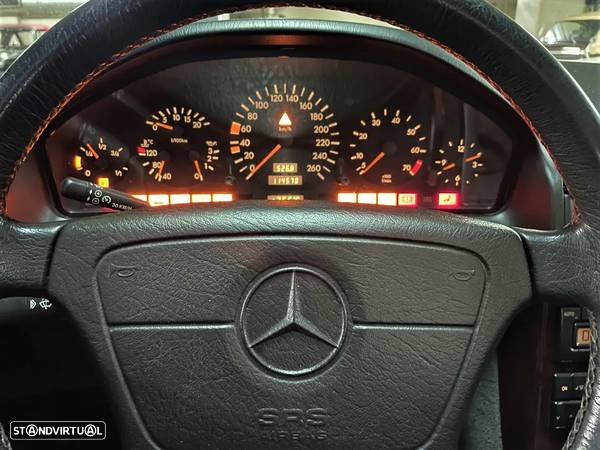 Mercedes-Benz SL 320 Standard - 16