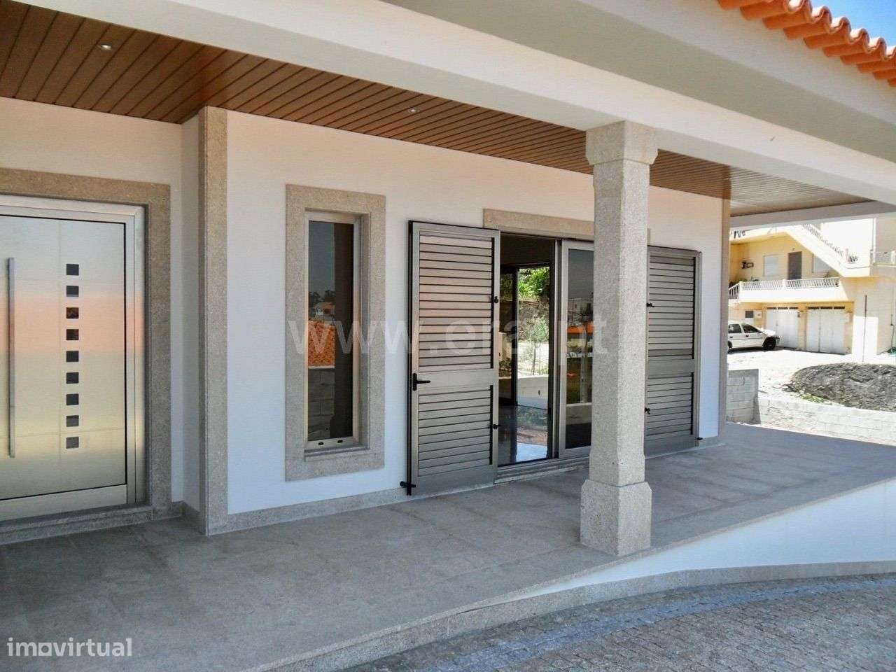 Moradia Térrea com Piscina em Duas Igrejas - Paredes - Grande imagem: 3/13