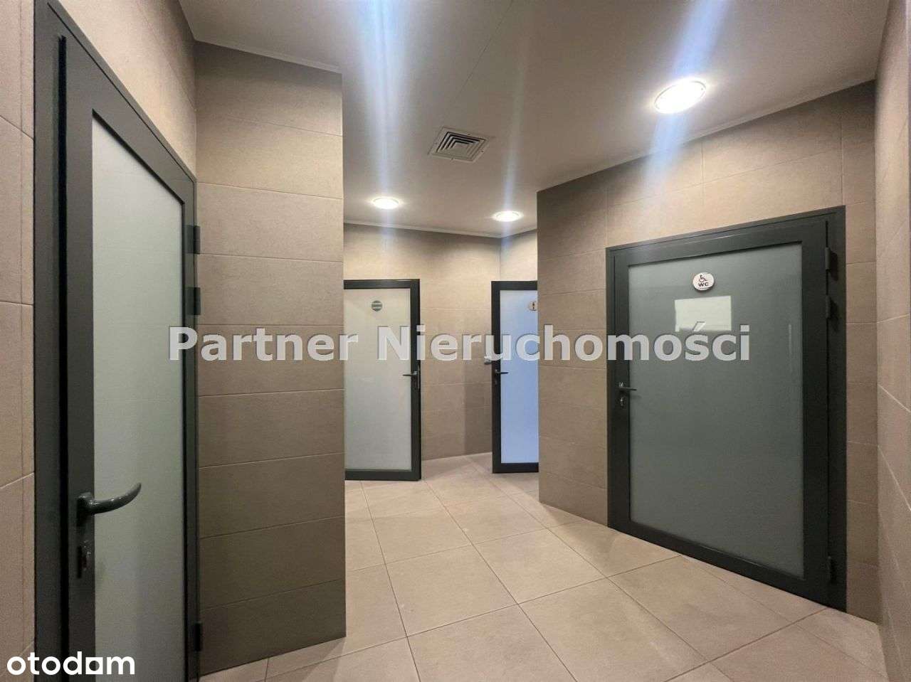 Lokal 135 M !!!!! Winda!!!!Studio Nagrań!!! - Pełny obrazek: 3/3