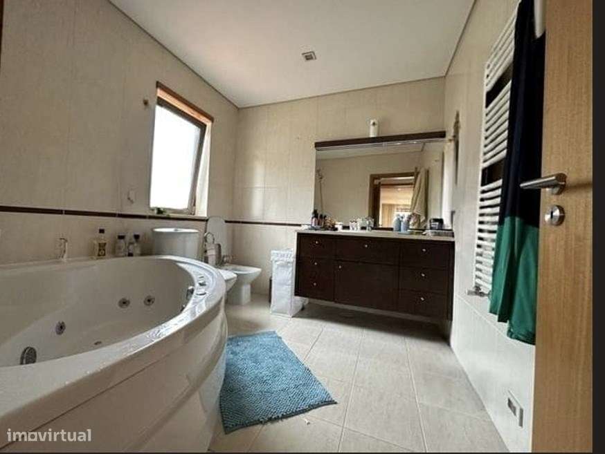 Moradia Individual T3 com piscina em Lomar-52