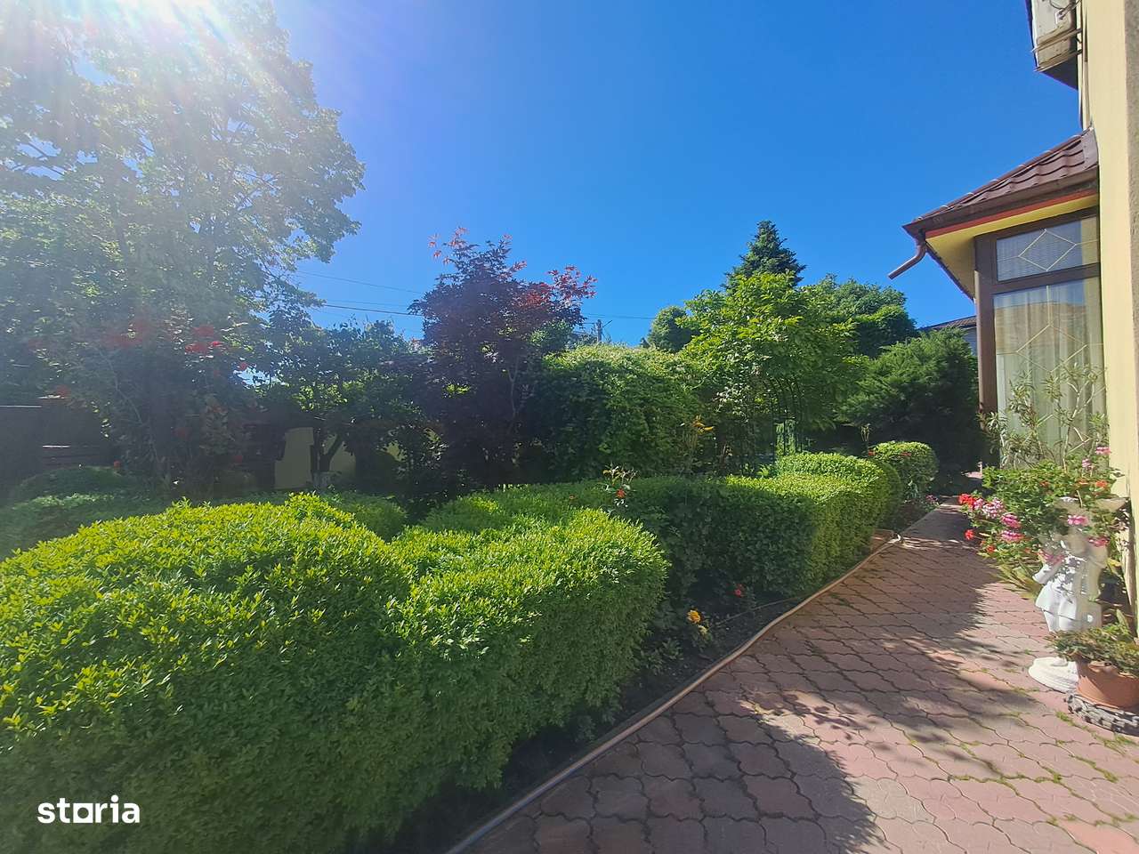 Casa individuala cu piscina. Pozitie deosebita. - Imagine principală: 5/20