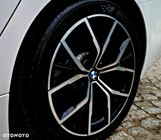 BMW Seria 5 520d xDrive mHEV M Sport sport - 16