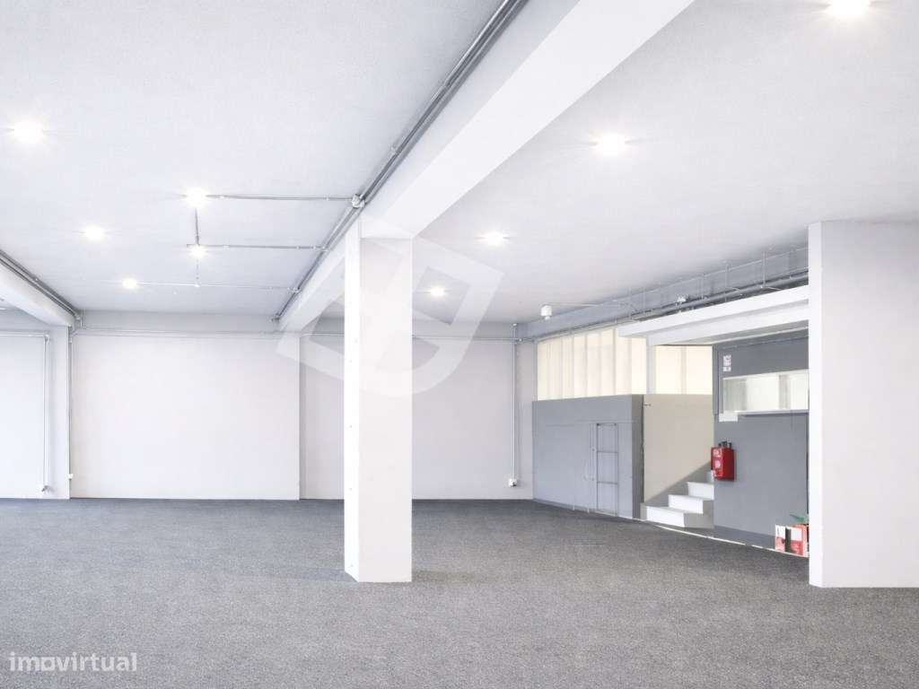 Armazém Zona Industrial c/364 m2 - Aveiro - Grande imagem: 3/21