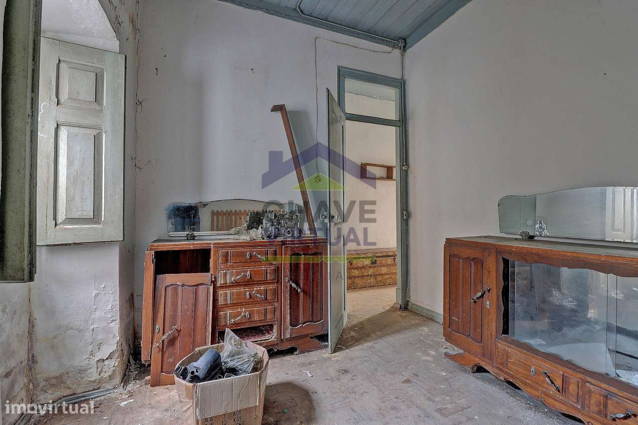 Moradia V1 com 2 Anexos para Recuperar - Centro Bombarral-7