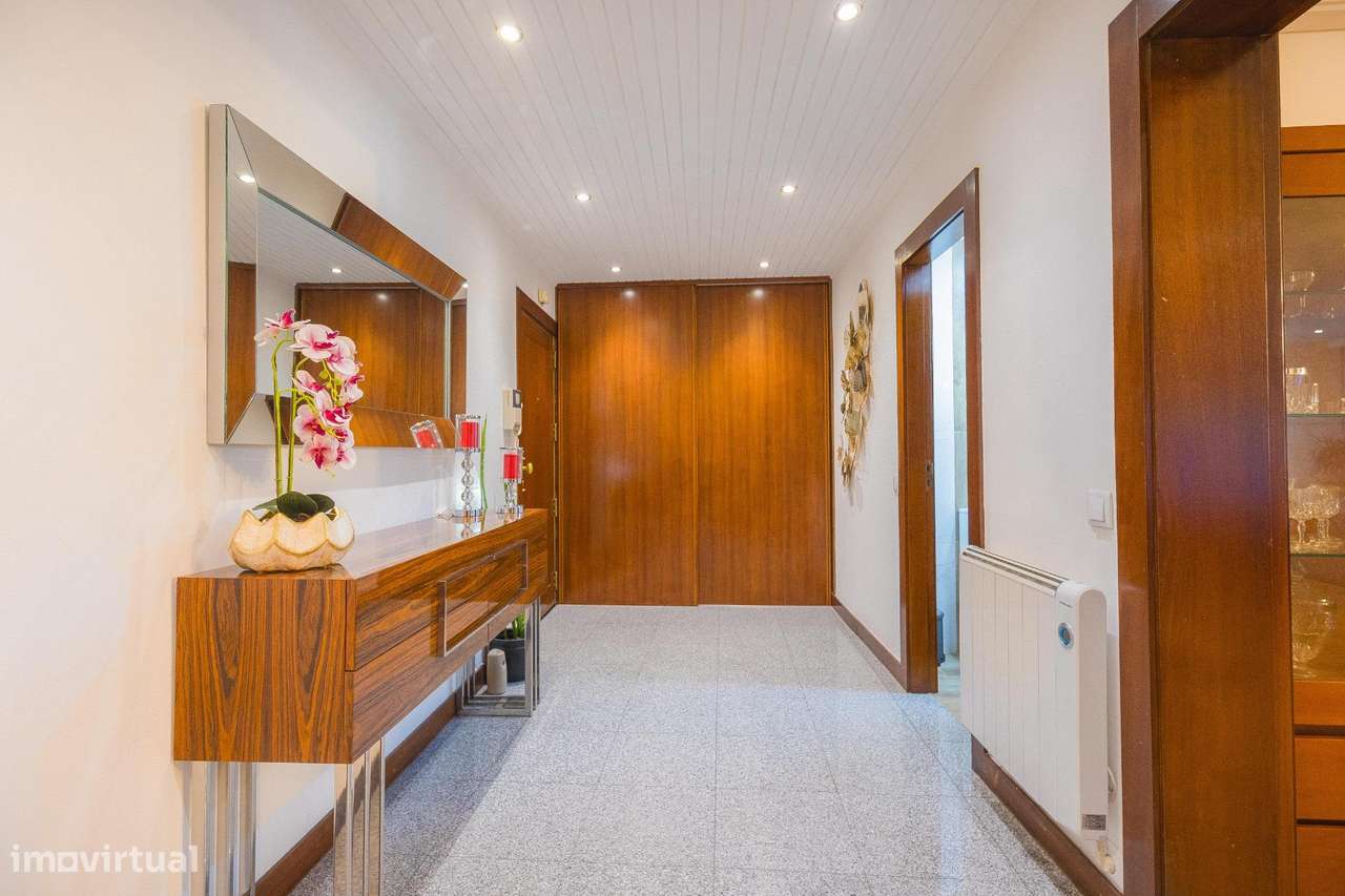 Apartamento Duplex Remodelado – Rotunda do Lavrador, Maia-11