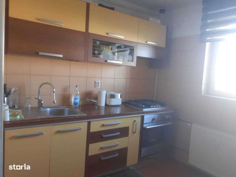 Apartament cu 2 camere de vanzare - Piata Progresul