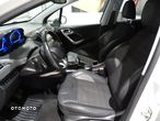 Peugeot 2008 1.6 e-HDi Allure S&S - 9