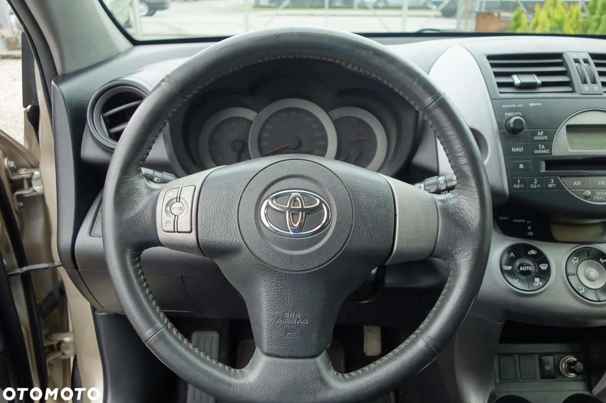 Toyota RAV4 2.2 D-4D Luna - 21