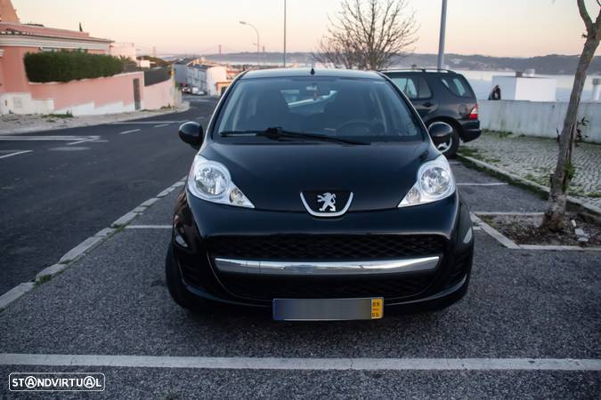 Peugeot 107 1.0 Trendy - 2