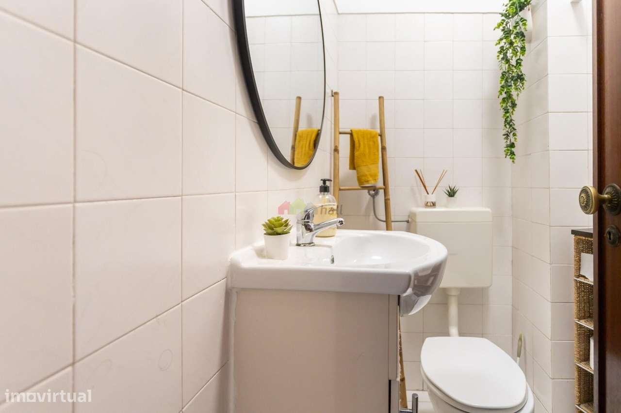 Apartamento T3, central com vista rio-8