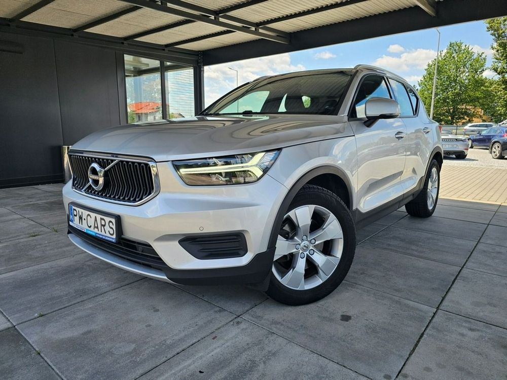 Volvo XC40 D4 AWD Geartronic Momentum Pro 2018