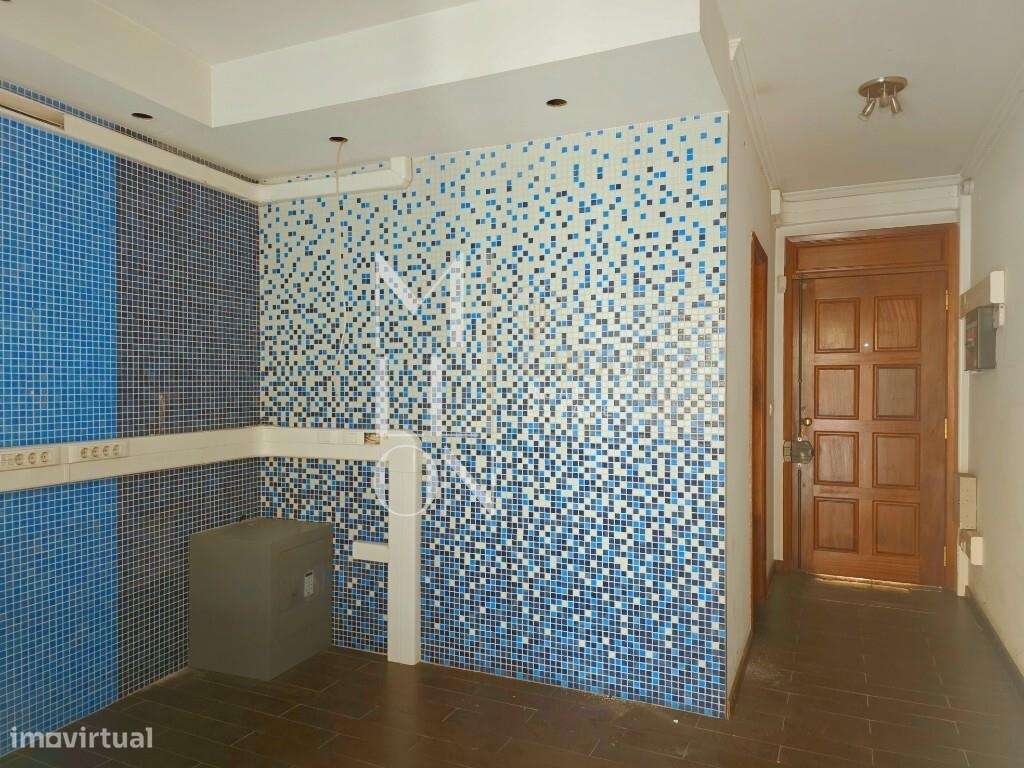 Espaço comercial para venda no Caminho da Igreja 18B. - Grande imagem: 3/34