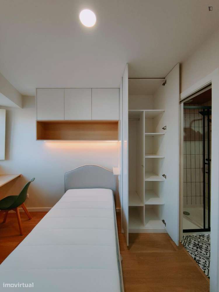 Estúdio - localizado em Alta Universitária Coimbra - Grande imagem: 5/8