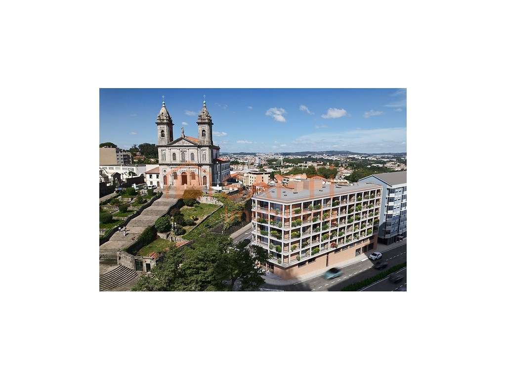 Ferreira de Castro Flats T3 com Varanda 2º Piso - Grande imagem: 2/6