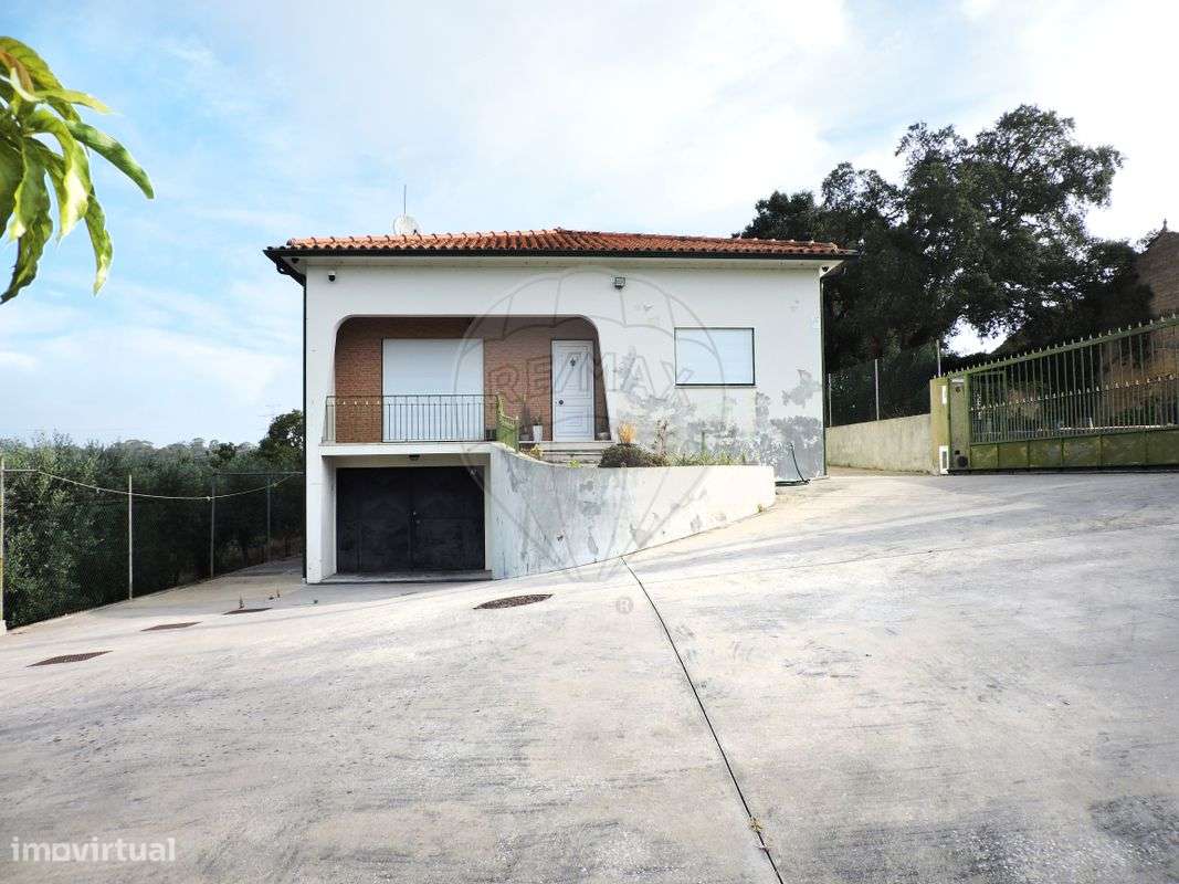 Moradia T4 para venda - Grande imagem: 1/43