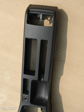 Consola Central Audi A4 B6 / B7 modelo 2 DIN com bastidor - 9