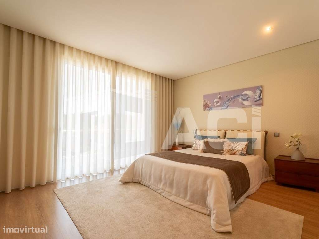 Magnífica Moradia T3+2 nos arredores da Cidade de Leiria-33