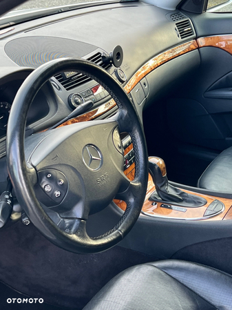 Mercedes-Benz Klasa E 500 4-Matic Elegance - 14