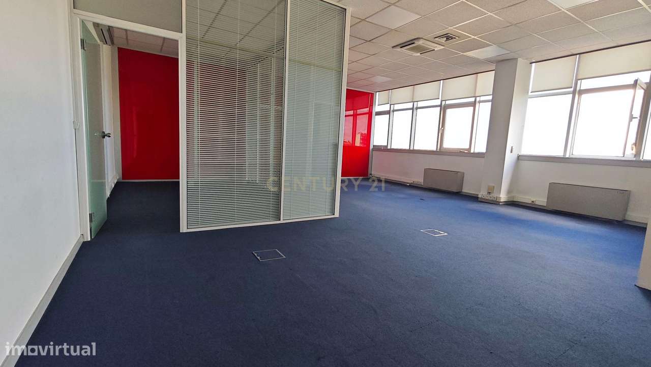 Escritório com Vista Panorâmica e Acessibilidade (junto ao Metro das O - Grande imagem: 5/18