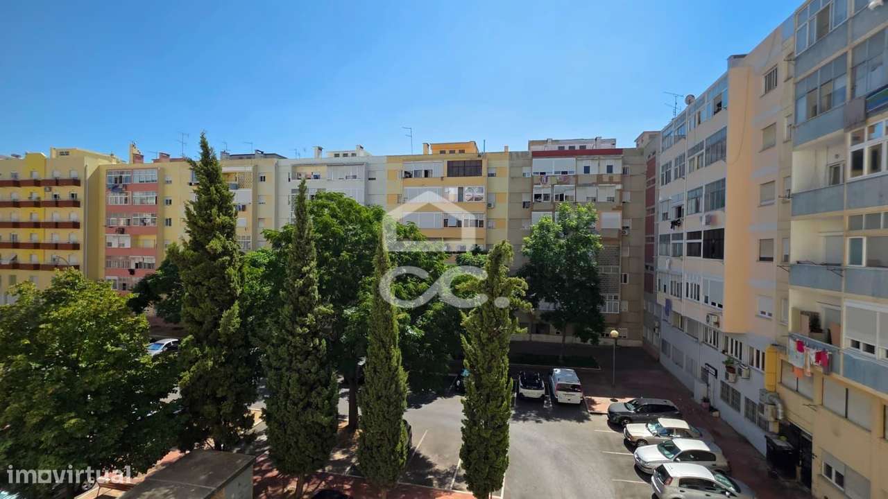 T3 na Praça do Brasil, Setúbal — Pronto a Habitar-31