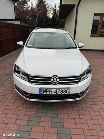 Volkswagen Passat 2.0 TDI Comfortline DSG - 1