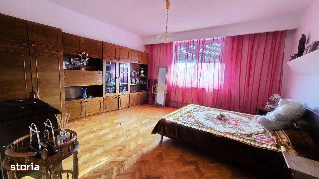 VIDEO | Casa spatioasa cu 8 camere, garaj si curte proprie | Baritiu-14