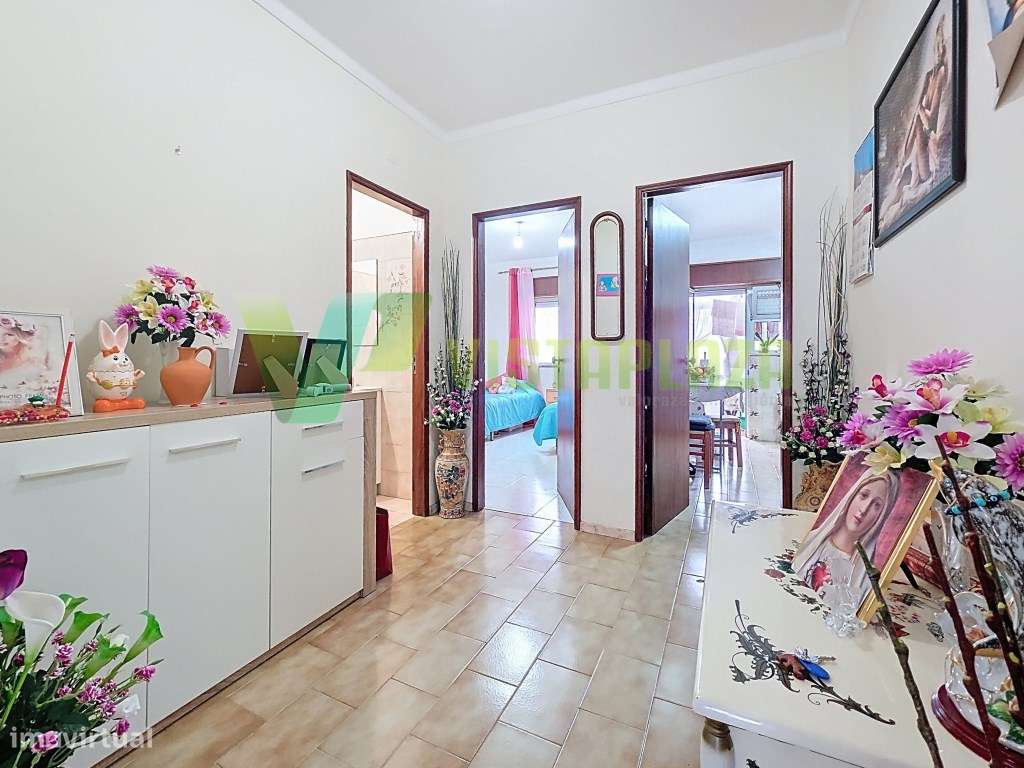 Apartamento T2 em Lagoa no Centro da Cidade - Excelente Oportunidade - Grande imagem: 4/24