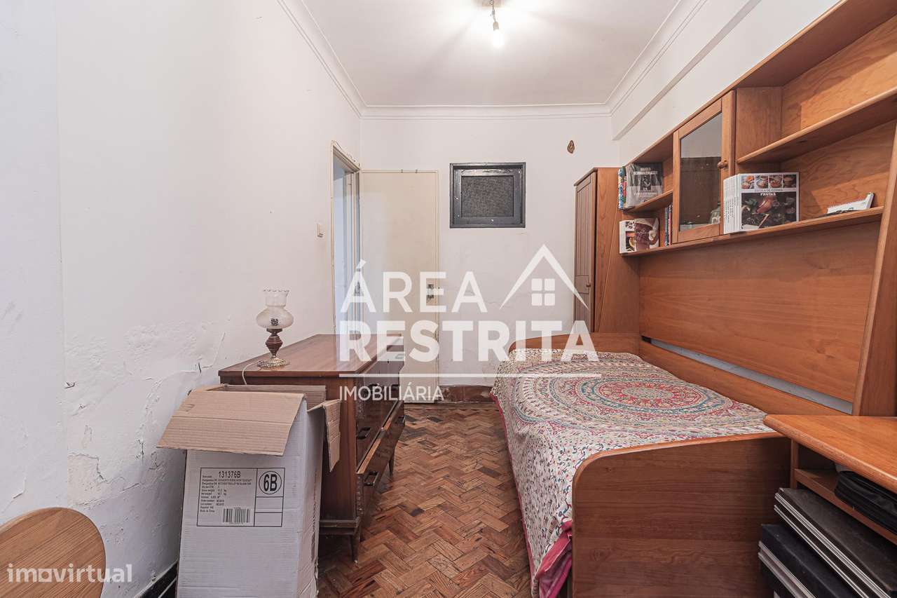 Apartamento T3 com Cave - Amadora-22