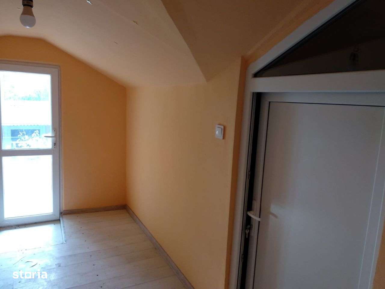 Casa la tara cu gradina 1500 m2, optional teren 5000 m2 - Imagine principală: 5/18