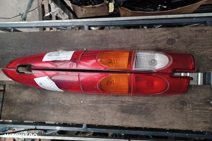 Lampa stop stanga pe aripa Renault Kangoo 1 (facelift)  [din 2003 pana  2009] seria Passenger miniv - 2