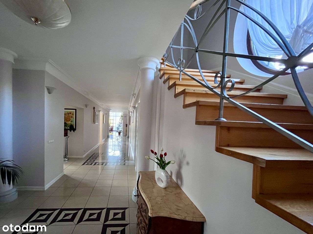 Wyjątkowa Rezydencja | Dom Wśród Natury | 718 m2-12