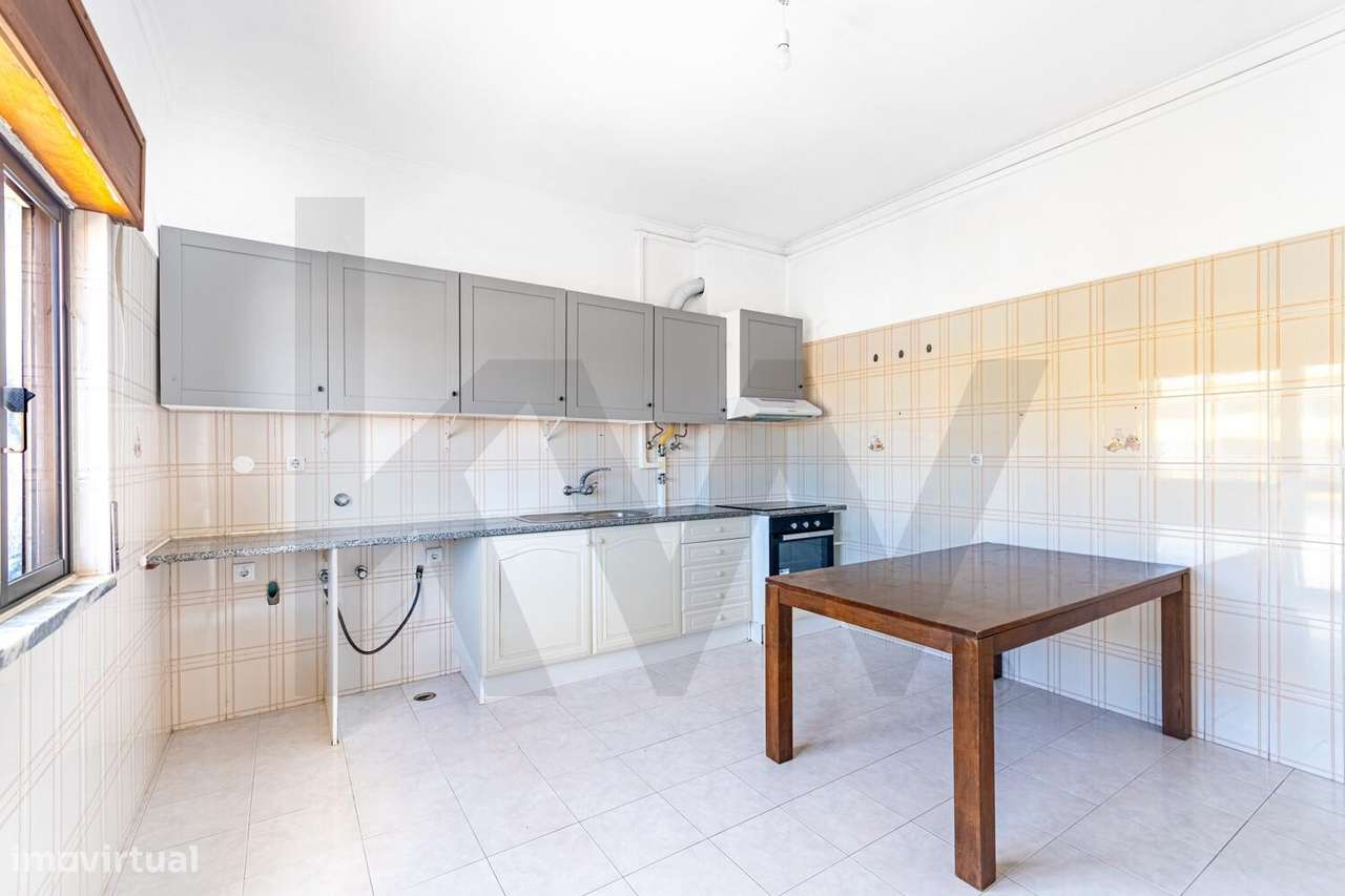 APARTAMENTO T2 c/ ARRECADAÇÂO & VARANDA - QUINTA DO CONDE - Sesimbra - Grande imagem: 5/12