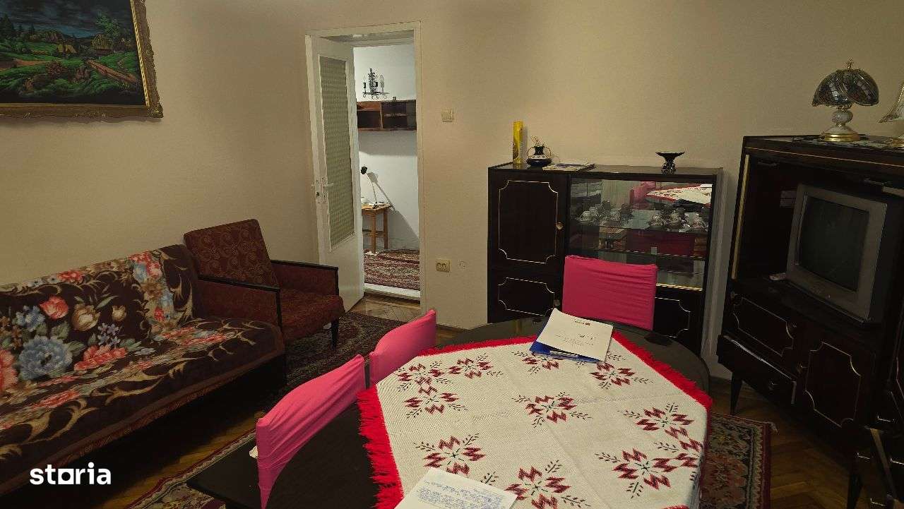 Vand apartament cu 3 camere decomandat in Deva, George Enescu etaj 1 - Imagine principală: 1/14