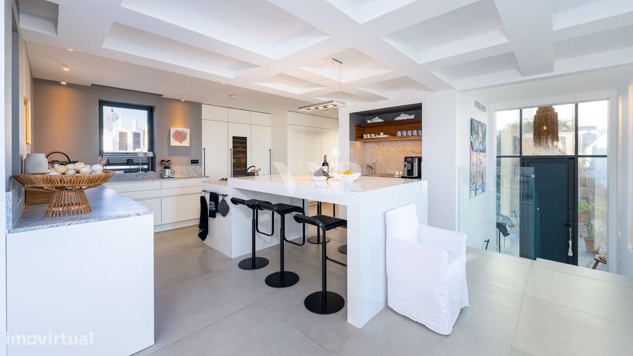 Moradia Contemporânea T3 Frente Mar com Rooftop e Vista Oceânica, Vale - Grande imagem: 3/40