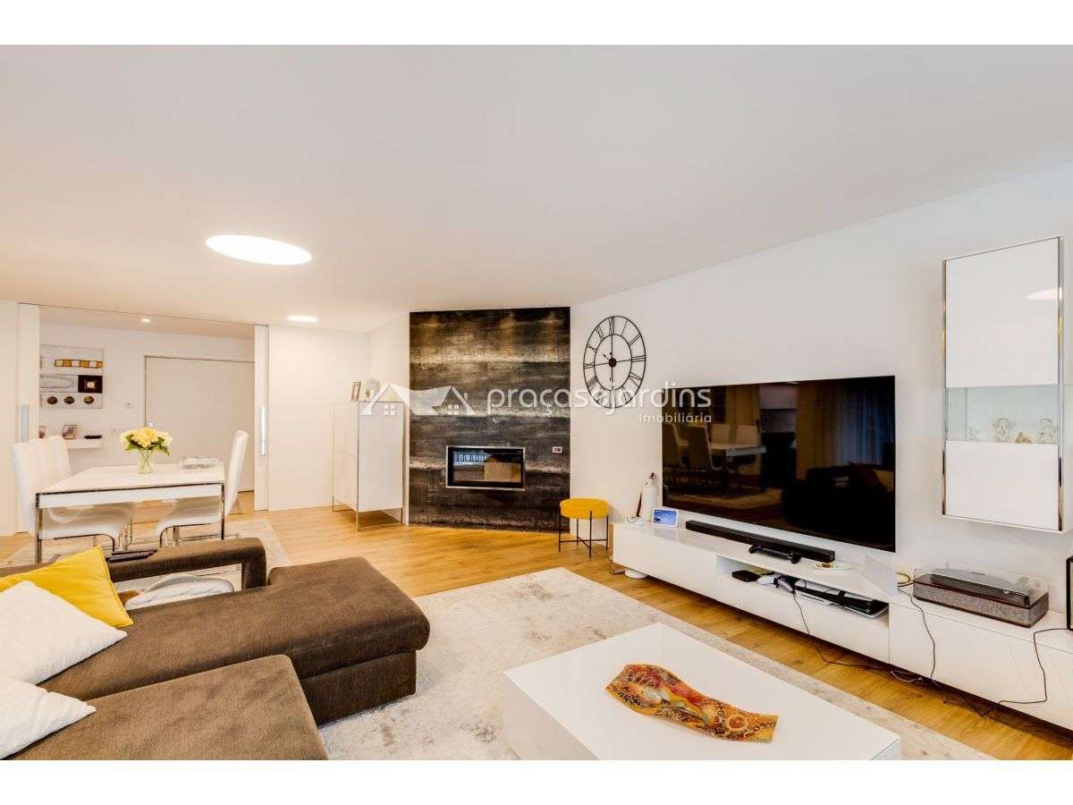 Moradia T5 Contemporânea e elevada eficiência energética – Amor, Le...-8