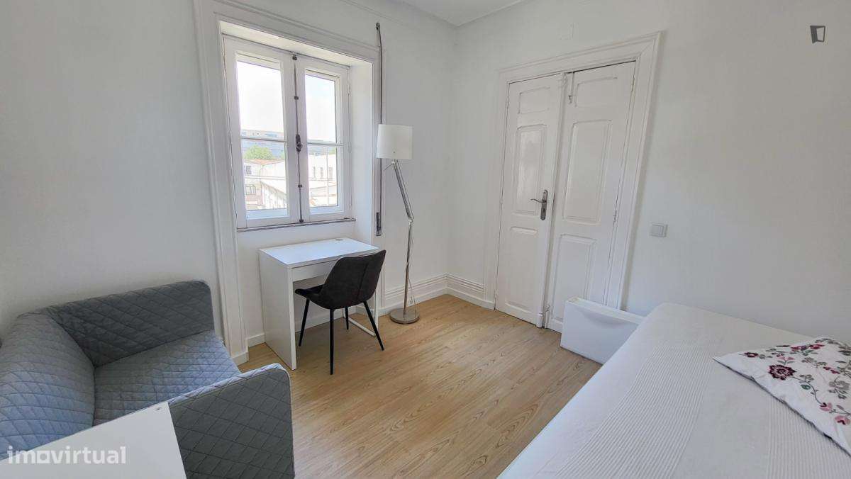 Quarto - localizado em Rio Tinto Porto - Grande imagem: 2/54