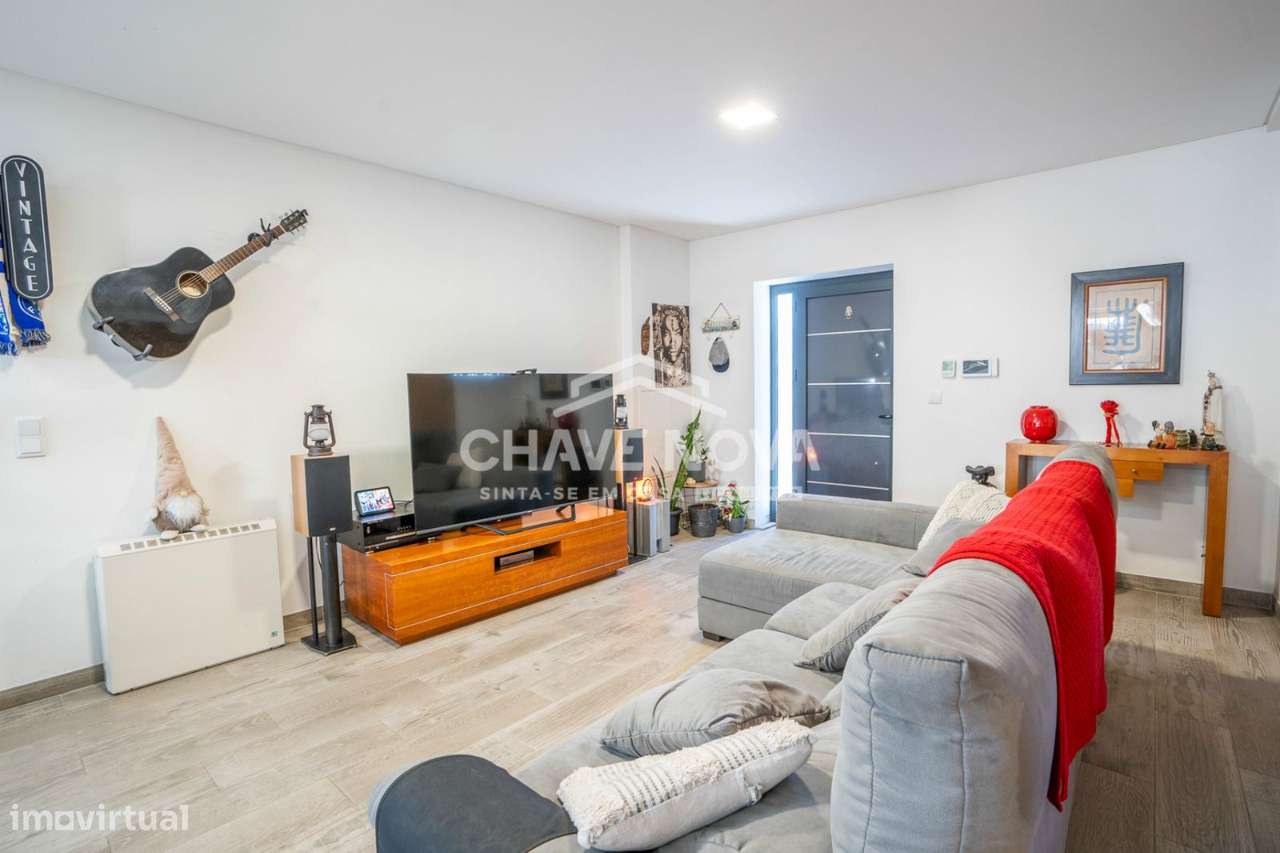 Moradia Geminada V4+1 Renovada em Canidelo - Grande imagem: 5/23