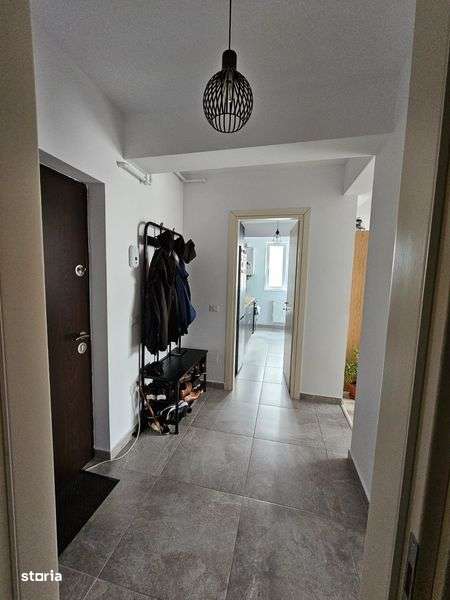 Proprietar, închiriez apartament 2 cam., decomandat, Ploiești Vest - Imagine principală: 4/8