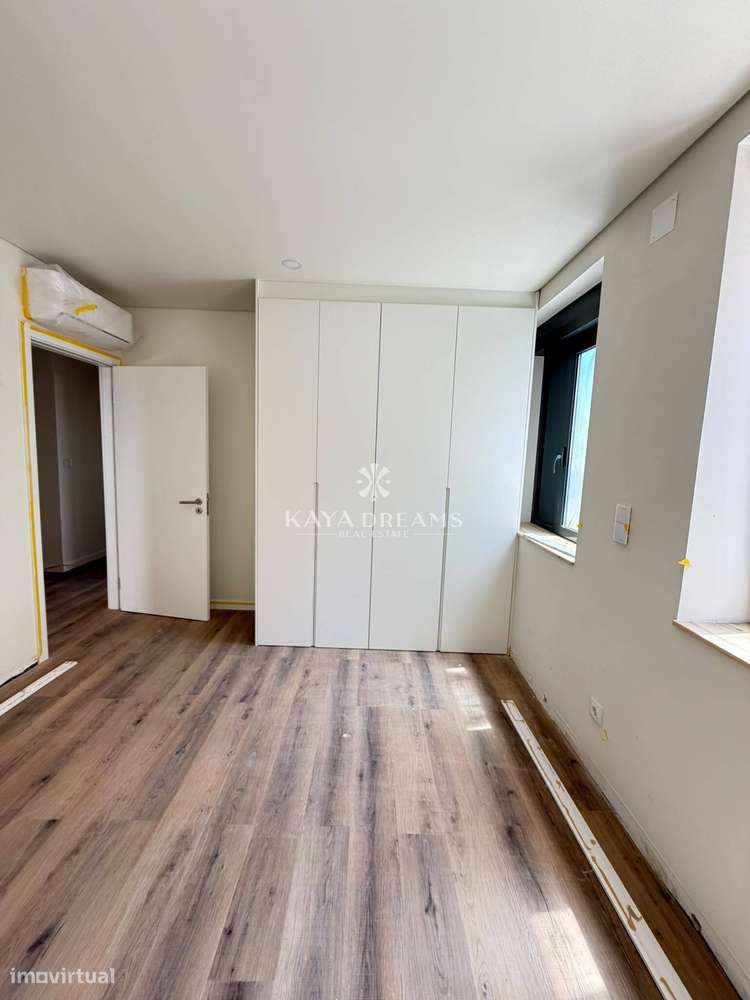 T4 novo com Espaço Exterior em Ramada, Odivelas-5