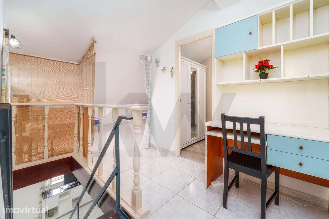 Monte Gordo: Duplex com Terraço Espetacular – Ideal para Férias ou Ren-29
